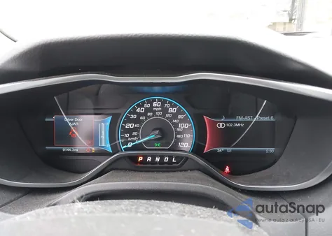 2016 Ford Focus Electric z USA, uszkodzony, nr VIN 1FADP3R41GL388312